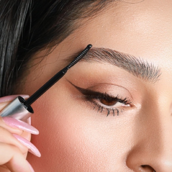 Melt Cosmetics- MAX HOLD Clear Brow Gel, Brand new in box! - Picture 2 of 3